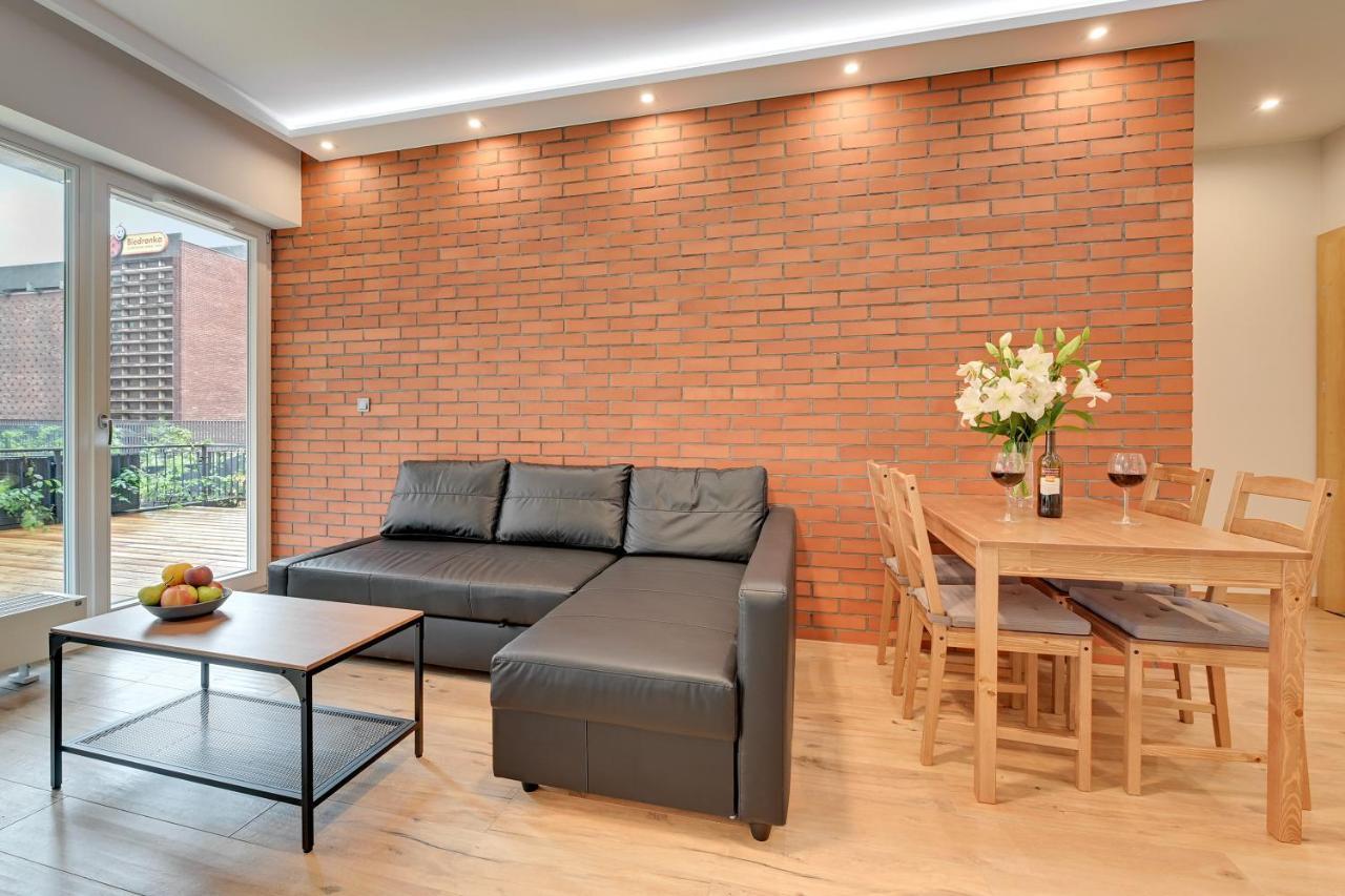 Apartment - Free Private Parking