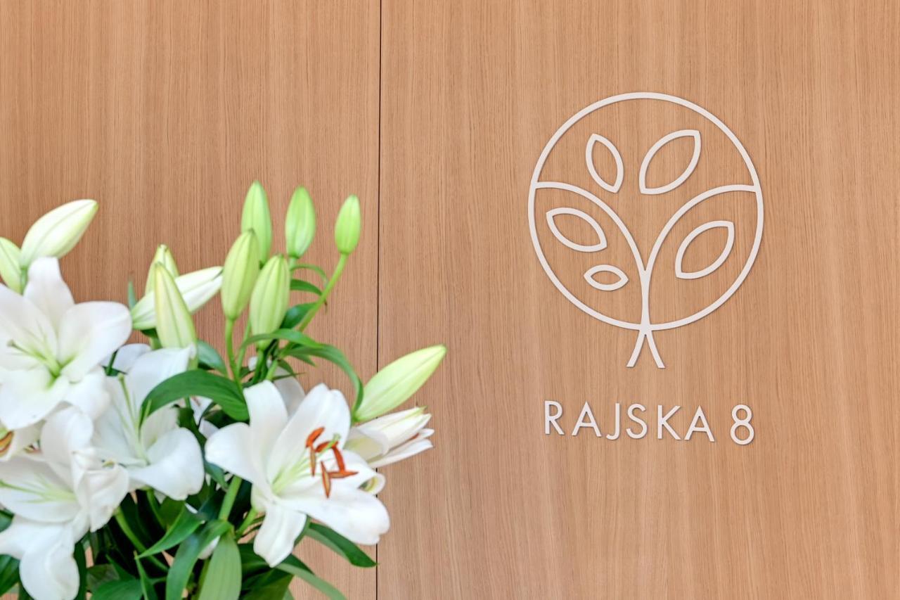 - Free Private Parking Apartment